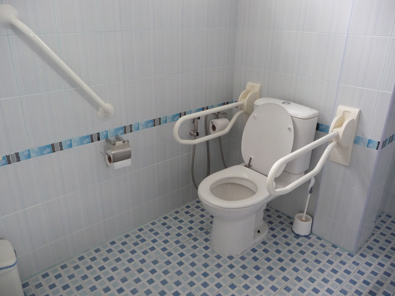 pool-villa-si-daeng-equipment-toilet